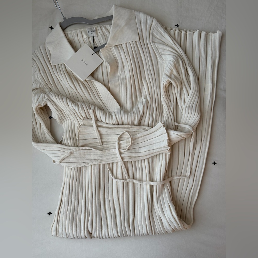 Dissh Hal Long Sleeve Knit Midi dress - Picture 13 of 14
